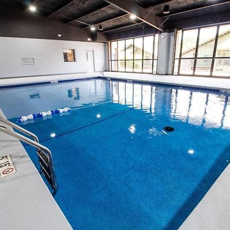 Pet Friendly Boho Condo With Pool--Fitness Center--Next To The Branson Landing--Close To Convention Center And Kanakuk Exterior photo