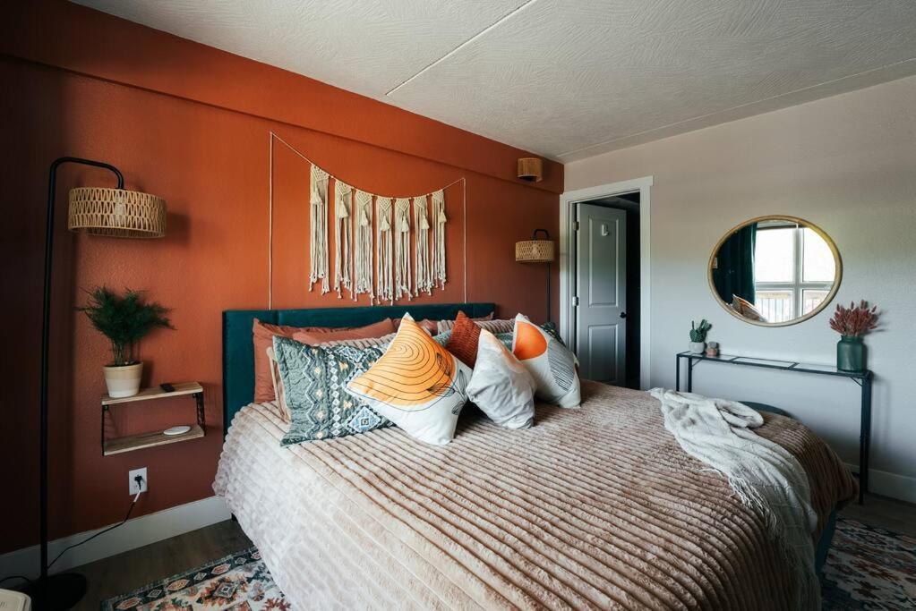 Pet Friendly Boho Condo With Pool--Fitness Center--Next To The Branson Landing--Close To Convention Center And Kanakuk Exterior photo