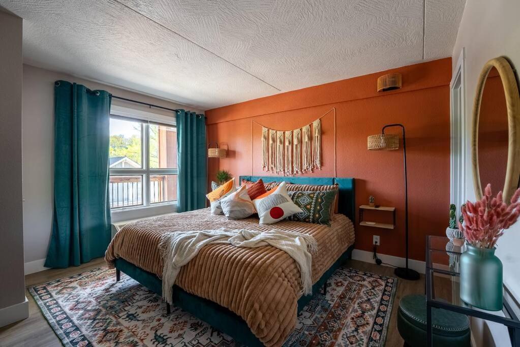 Pet Friendly Boho Condo With Pool--Fitness Center--Next To The Branson Landing--Close To Convention Center And Kanakuk Exterior photo