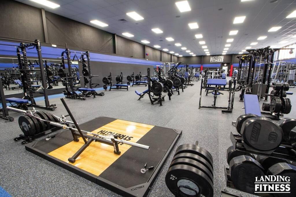 Pet Friendly Boho Condo With Pool--Fitness Center--Next To The Branson Landing--Close To Convention Center And Kanakuk Exterior photo
